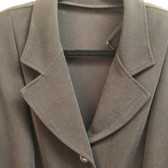 Vintage - Classy Black Blazer - Picture 6 of 6